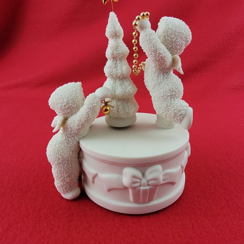 Dept 56 Snowbabies Music Box O Christmas Tree